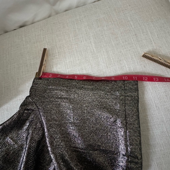 DVF GOLD METALLIC SHORTS - Picture 7 of 7